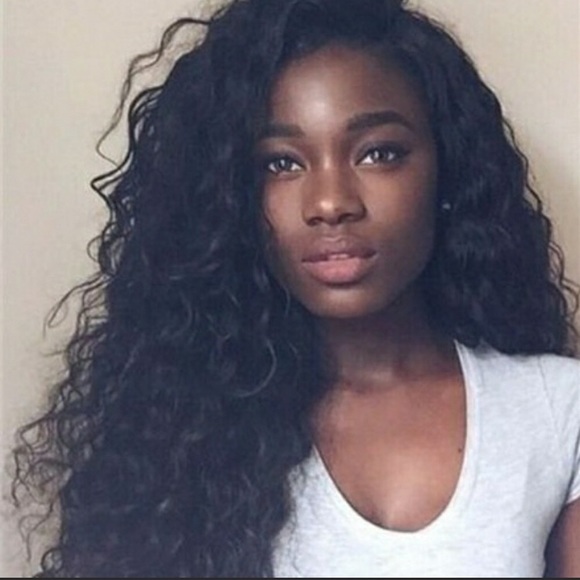 Black curly LaceFront Wig *NWT* main image 4